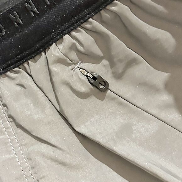 Nike Dri-Fit ADV Men’s Size XS 4” 2-in-1 Reflective Running Division Shorts - Picture 6 of 8